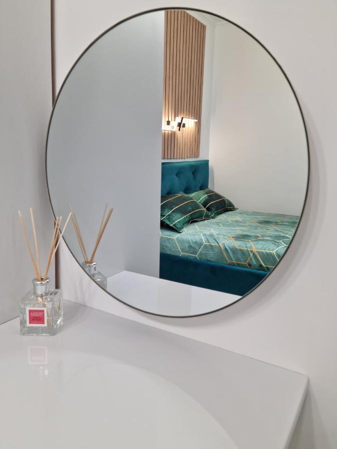 15. Little Studio Apartment Bucureşti Exterior foto
